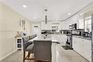 560 NW 57th Ct, Miami, FL 33126 - Photo 12