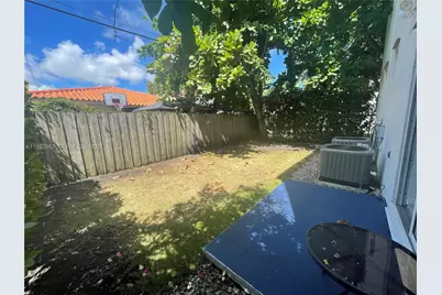 3421 SW 25th St #01, Miami, FL 33133 - Photo 36