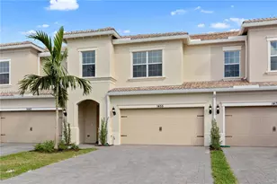 1455 Silk Oak Dr, Hollywood, FL 33021 - Photo 2