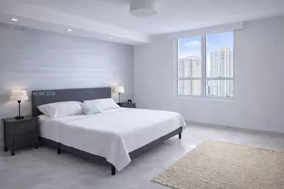 701 Brickell Key Dr. #1611, Miami, FL 33131 - Photo 8