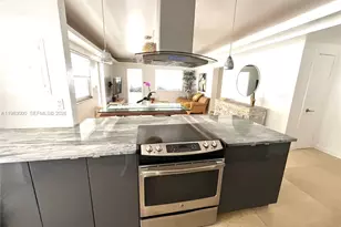 10190 Collins Ave, Bal Harbour, FL 33154 - Photo 12