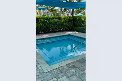 3337 W 105th Ter, Hialeah, FL 33018 - Photo 10