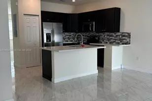 3337 W 105th Terrace, Hialeah, FL 33018 - Photo 12