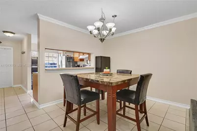 2881 S Cambridge Ln, Cooper City, FL 33026 - Photo 16