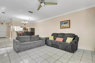 2881 S Cambridge Ln, Cooper City, FL 33026 - Photo 2