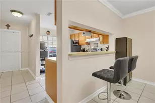 2881 S Cambridge Ln, Cooper City, FL 33026 - Photo 12