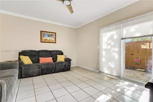 2881 S Cambridge Ln, Cooper City, FL 33026 - Photo 16