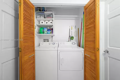 19999 E Country Club Dr #1406, Aventura, FL 33180 - Photo 16