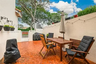 2390 SE 17th Terrace, Homestead, FL 33035 - Photo 6