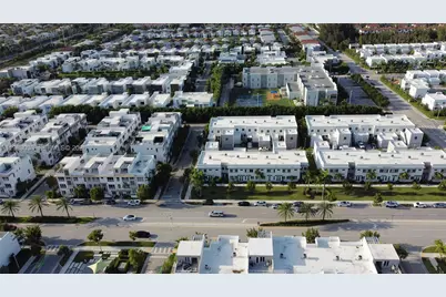 10447 NW 66th St, Doral, FL 33178 - Photo 54