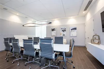 10447 NW 66th St, Doral, FL 33178 - Photo 34