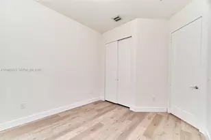 10447 NW 66th St, Doral, FL 33178 - Photo 18