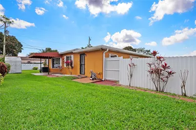 2055 NW 132nd St, Miami, FL 33167 - Photo 26