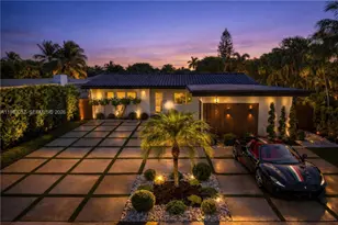1560 Cleveland Rd, Miami Beach, FL 33141 - Photo 2