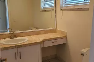 851 NE 14th Ave, Hallandale Beach, FL 33009 - Photo 20