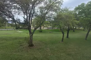 9261 Sunrise Lakes Blvd, Sunrise, FL 33322 - Photo 52