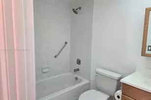 9261 Sunrise Lakes Blvd, Sunrise, FL 33322 - Photo 36