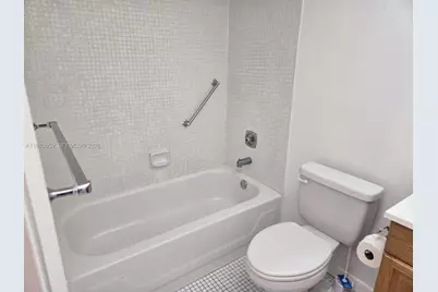 9261 Sunrise Lakes Blvd #201, Sunrise, FL 33322 - Photo 38