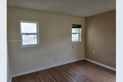 9261 Sunrise Lakes Blvd #201, Sunrise, FL 33322 - Photo 32