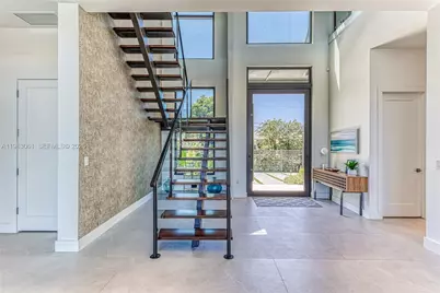 2817 NE 35th St, Fort Lauderdale, FL 33306 - Photo 6