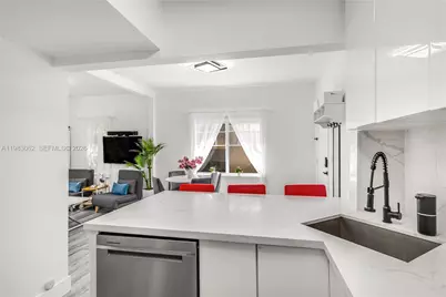 750 Pennsylvania Ave #6, Miami Beach, FL 33139 - Photo 8