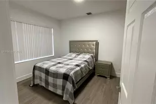 11581 SW 10th Ct, Pembroke Pines, FL 33025 - Photo 18