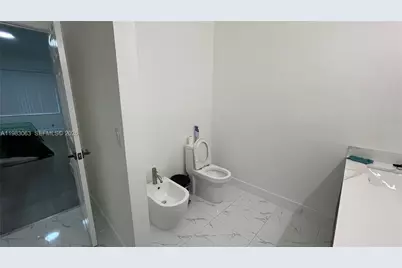 11581 SW 10th Ct, Pembroke Pines, FL 33025 - Photo 22