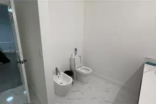 11581 SW 10th Ct, Pembroke Pines, FL 33025 - Photo 22