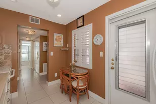 4270 NW 40th St, Lauderdale Lakes, FL 33319 - Photo 6