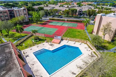 13715 Kendale Lakes Cir #A-304, Miami, FL 33183 - Photo 2