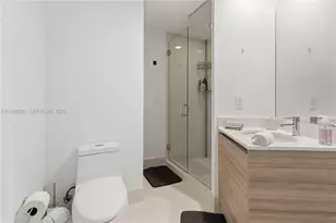 121 NE 34th St, Miami, FL 33137 - Photo 14