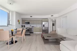 121 NE 34th St, Miami, FL 33137 - Photo 2