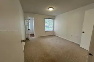 12980 Vista Isles Dr, Sunrise, FL 33325 - Photo 8