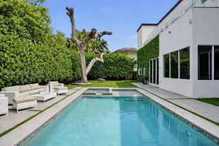 19914 NE 19th Ct, Miami, FL 33179 - Photo 2