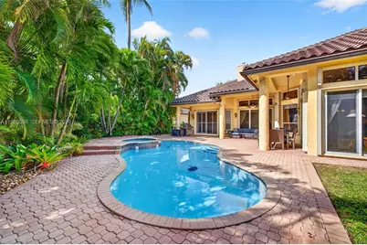 1083 SW 156th Ter, Pembroke Pines, FL 33027 - Photo 72