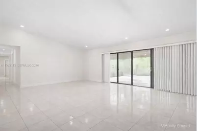 550 NE 173rd St, North Miami Beach, FL 33162 - Photo 10