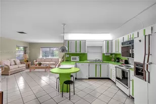 16623 Waters Edge Dr, Weston, FL 33326 - Photo 12