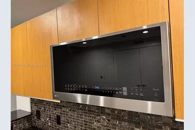 1060 Brickell Ave #1707, Miami, FL 33131 - Photo 8