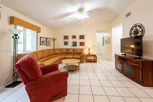 828 NW 99th Ave, Plantation, FL 33324 - Photo 6