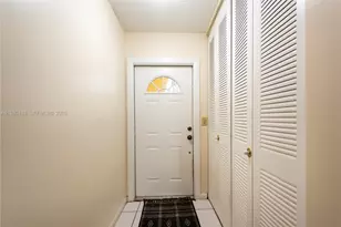 828 NW 99th Ave, Plantation, FL 33324 - Photo 4