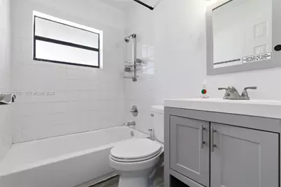 1542 NW 35th St, Miami, FL 33142 - Photo 10