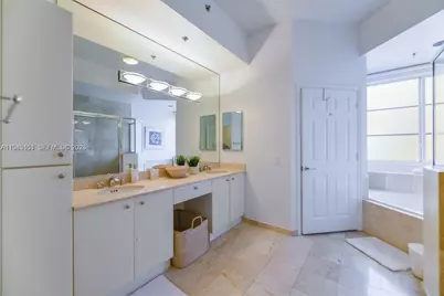 145 Jefferson Ave #445, Miami Beach, FL 33139 - Photo 12