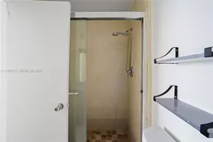 2000 NE 135th St, North Miami, FL 33181 - Photo 26