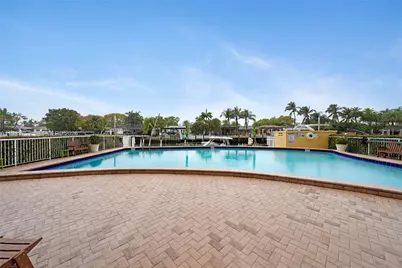 2000 NE 135th St #1010, North Miami, FL 33181 - Photo 30