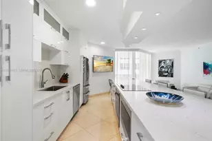 4775 Collins Ave, Miami Beach, FL 33140 - Photo 4