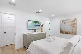 301 88th St, Surfside, FL 33154 - Photo 34