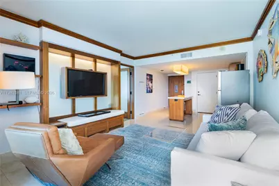 6801 Collins Ave #610 Door, Miami Beach, FL 33141 - Photo 8