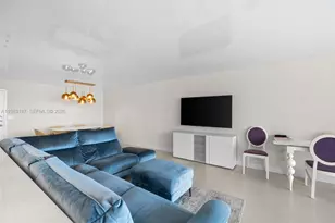 230 S 174th St, Sunny Isles Beach, FL 33160 - Photo 10