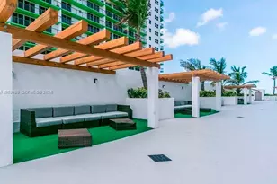 1750 N Bayshore Dr, Miami, FL 33132 - Photo 4