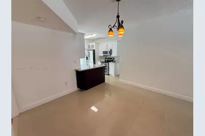 8025 Lake Dr #102, Doral, FL 33166 - Photo 16